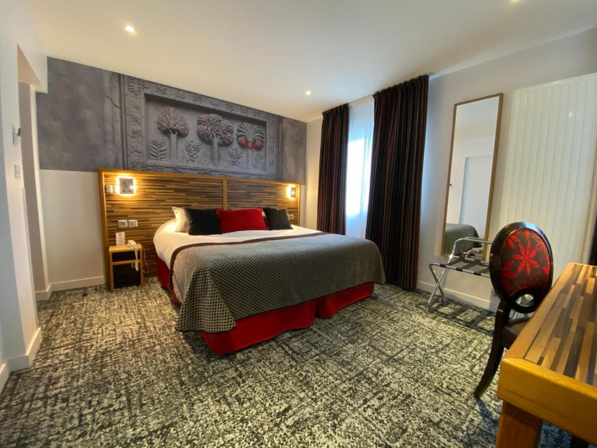 Hotel Logis - Le Christina Bourges Exteriér fotografie