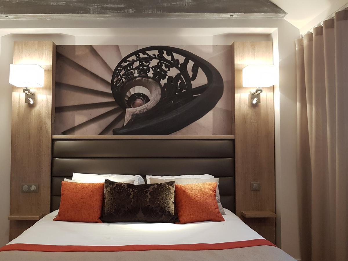 Hotel Logis - Le Christina Bourges Exteriér fotografie