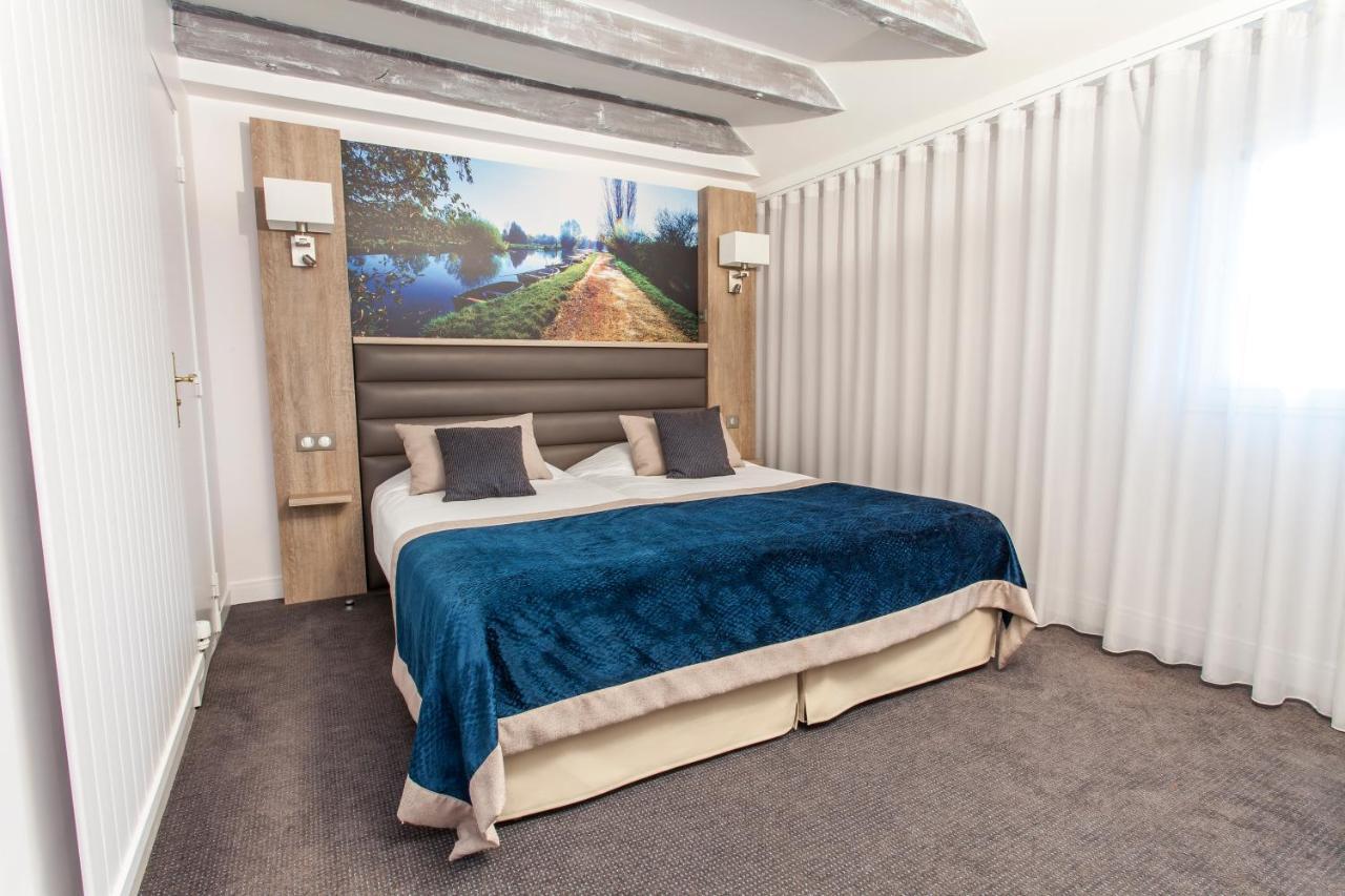 Hotel Logis - Le Christina Bourges Exteriér fotografie
