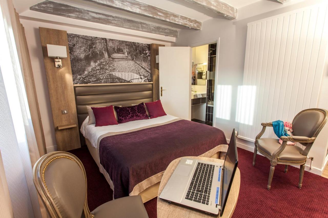 Hotel Logis - Le Christina Bourges Exteriér fotografie