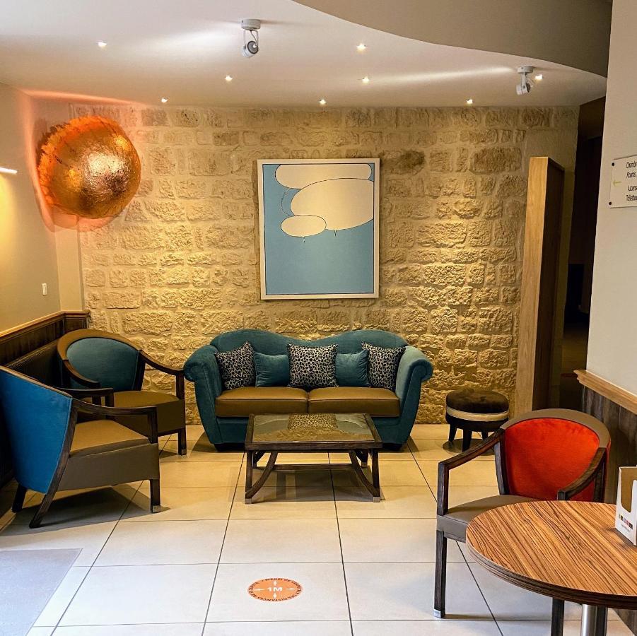 Hotel Logis - Le Christina Bourges Exteriér fotografie
